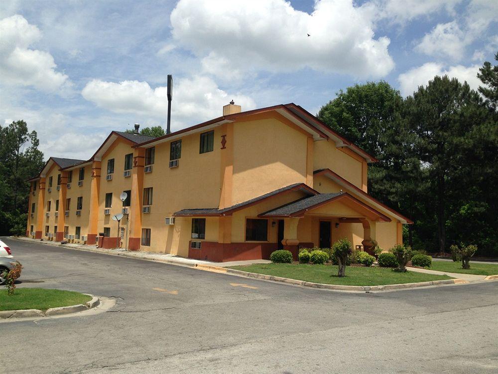 Super Inn Lodge West Dış mekan fotoğraf