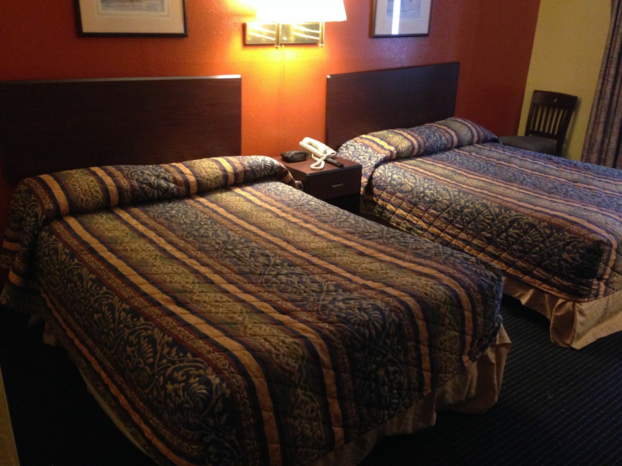 Super Inn Lodge West Dış mekan fotoğraf